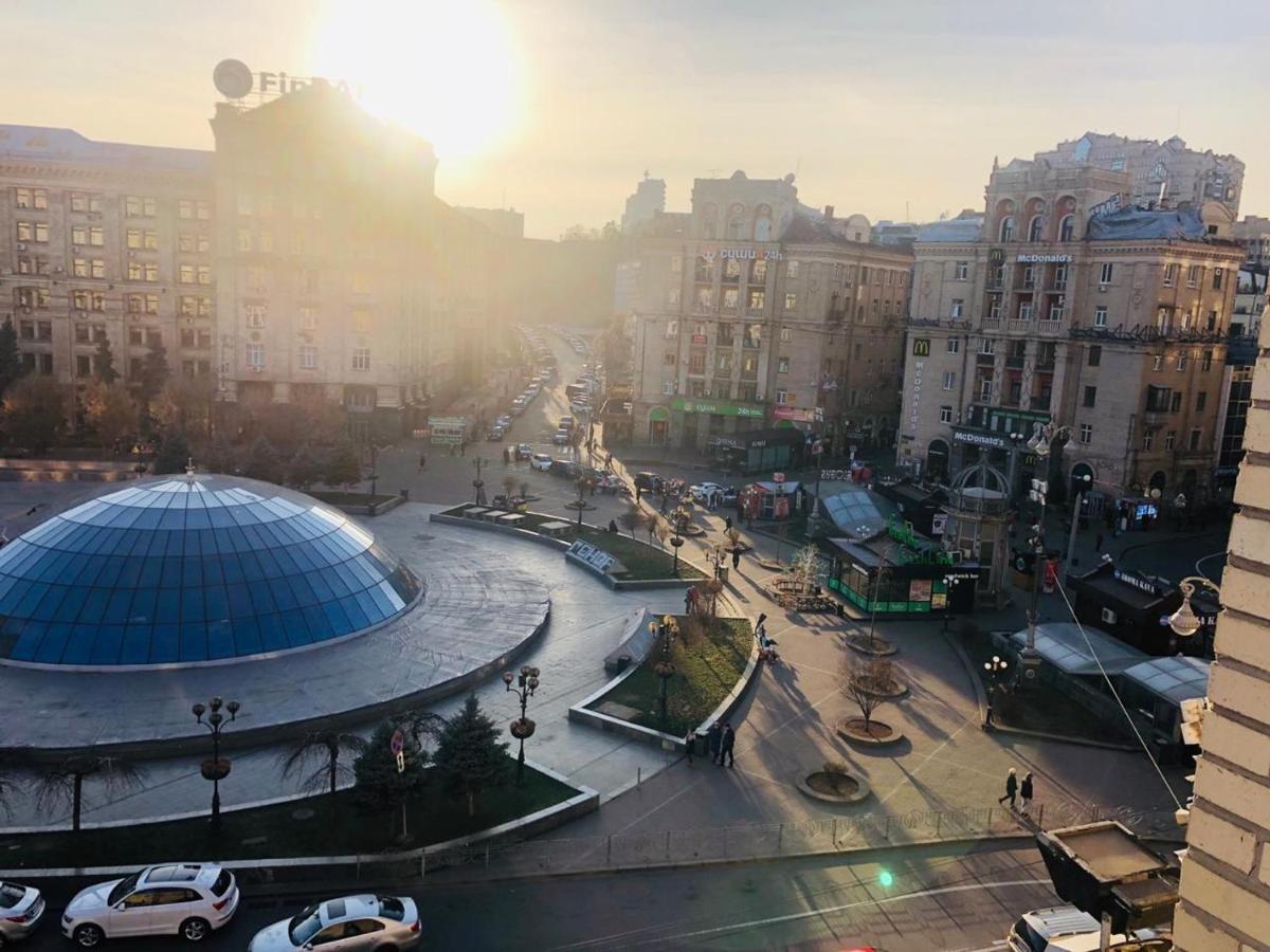 Amazing View Of Maydan! Appartement Kiev Buitenkant foto