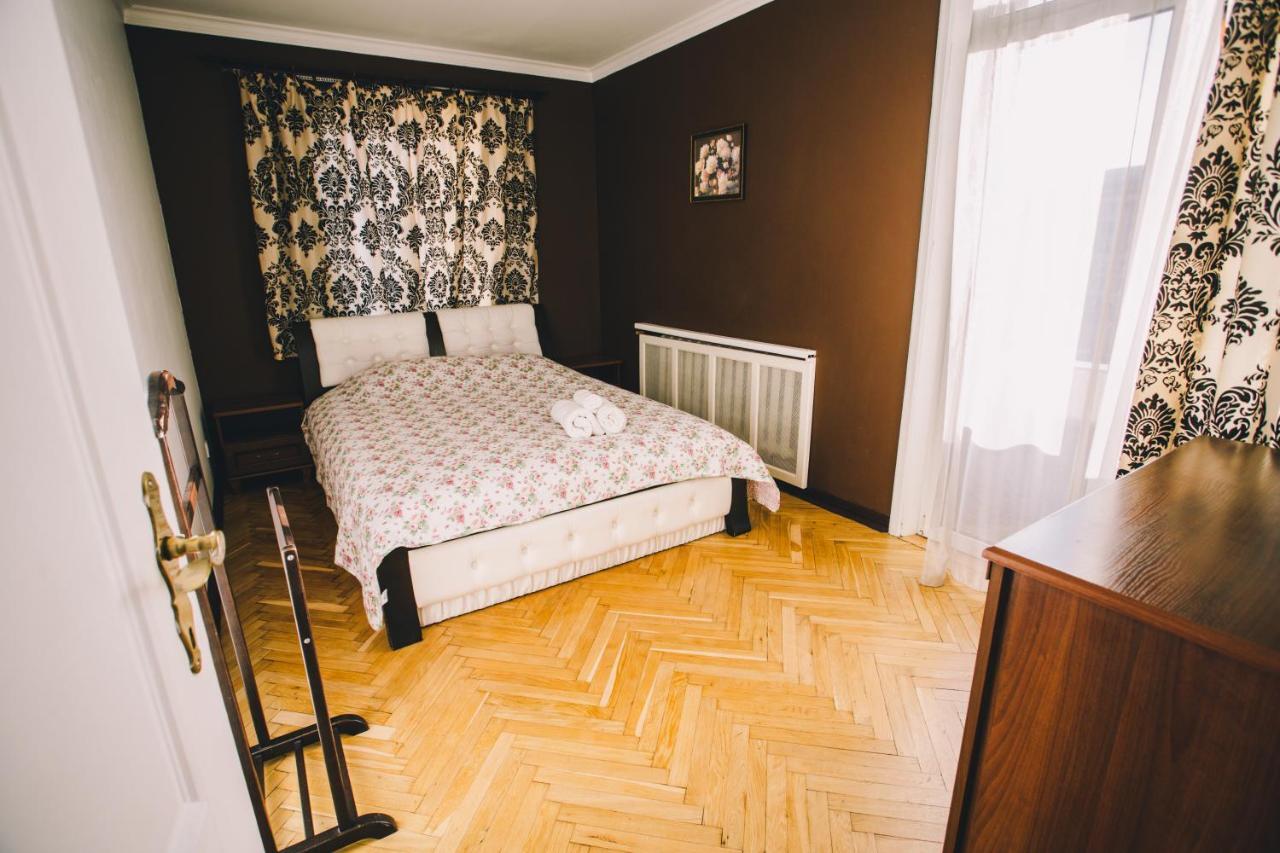Amazing View Of Maydan! Appartement Kiev Buitenkant foto